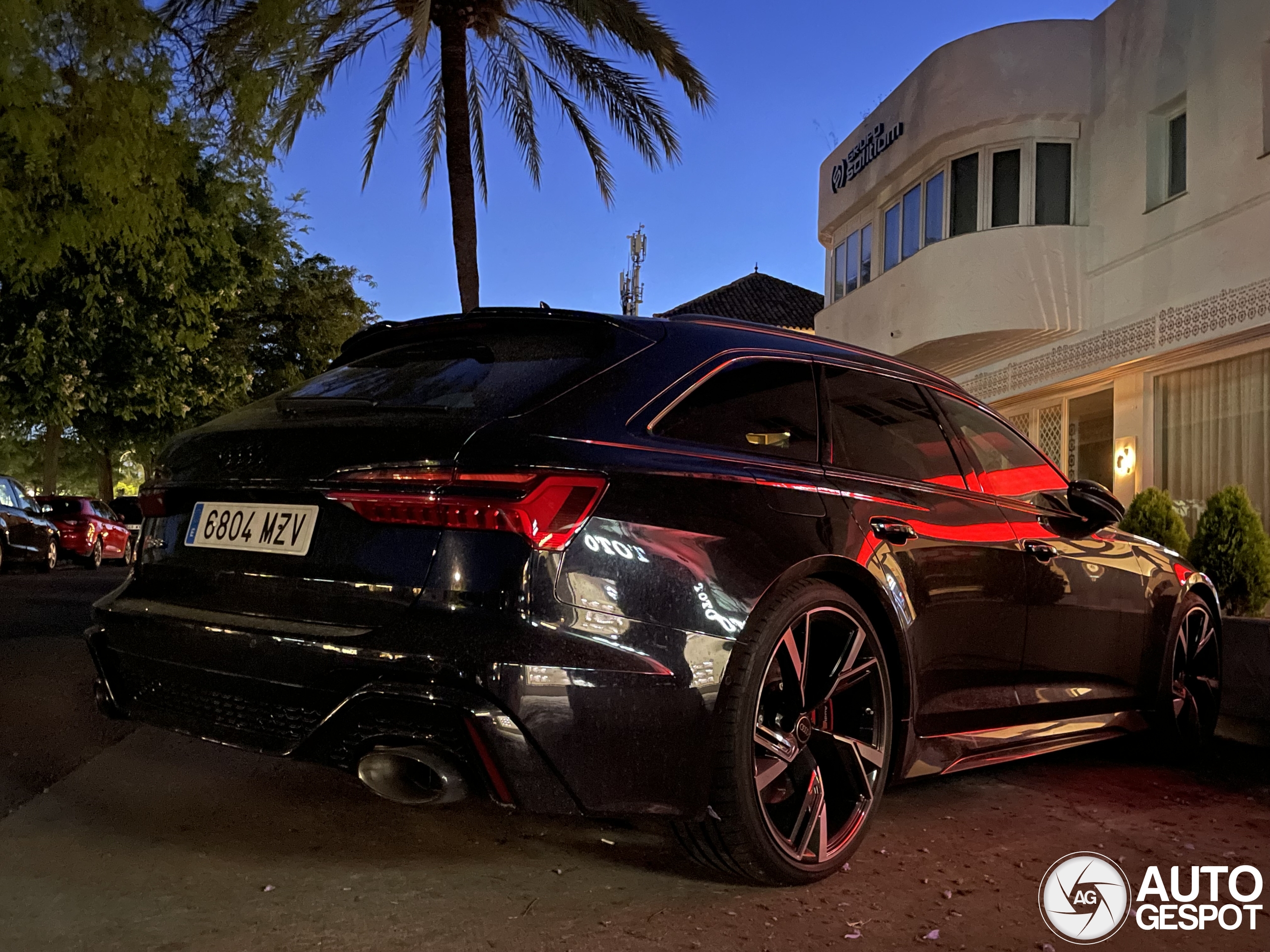 Audi RS6 Avant C8