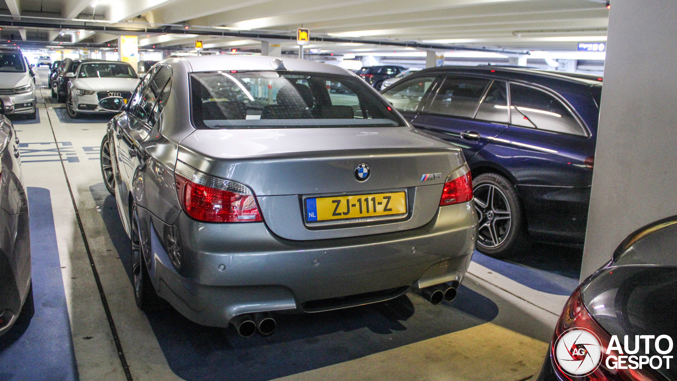 BMW M5 E60 2005