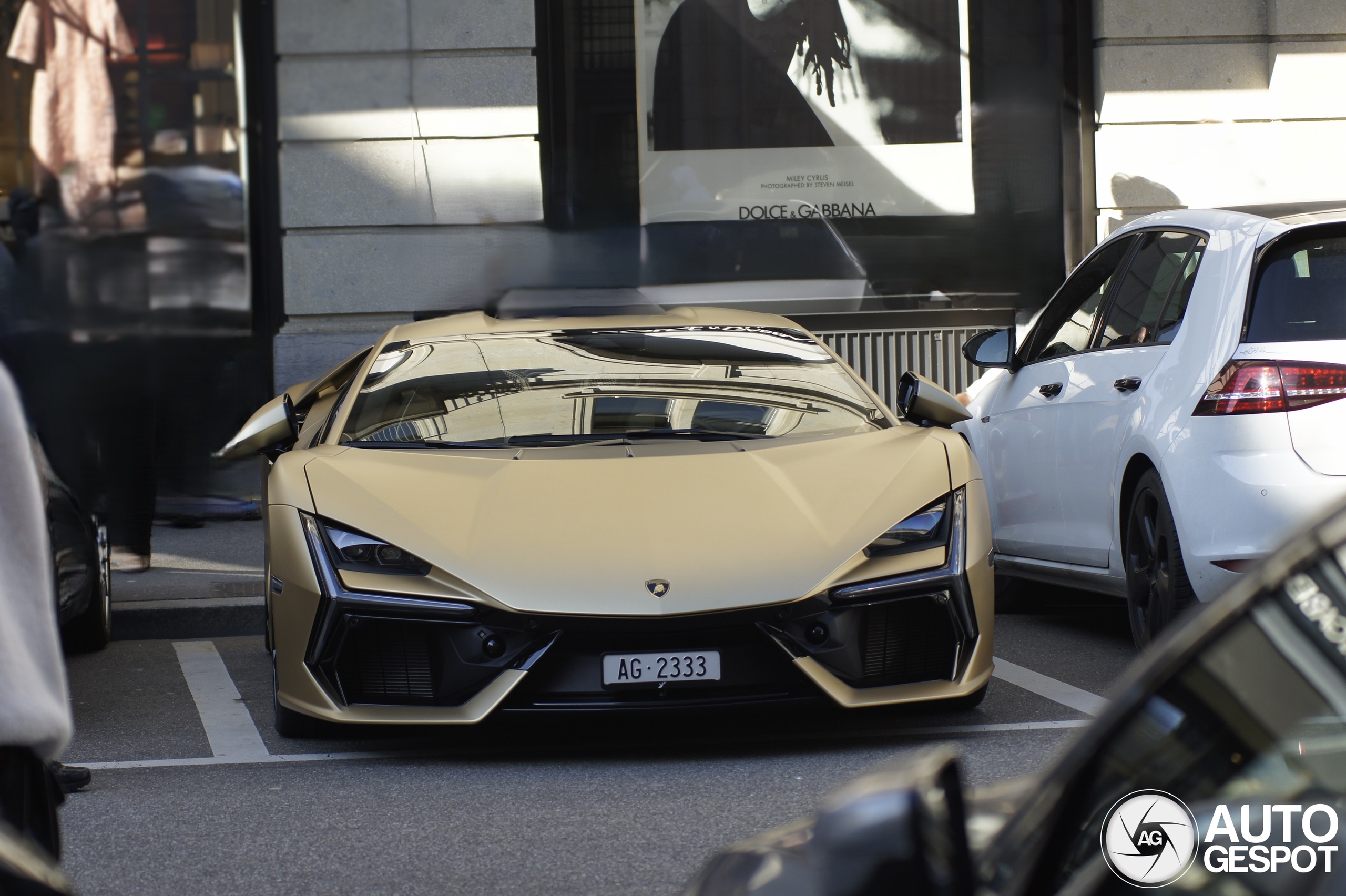 Lamborghini Revuelto