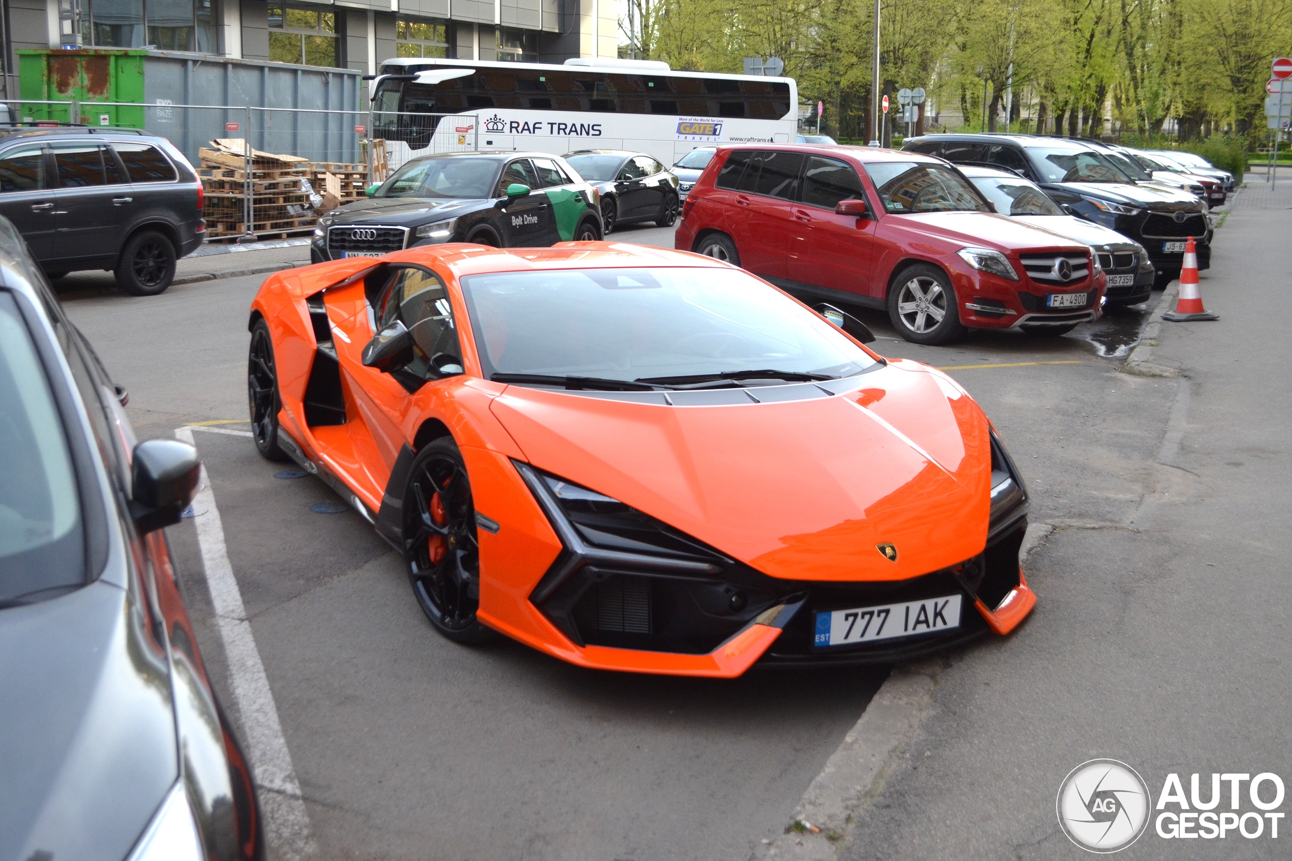 Lamborghini Revuelto