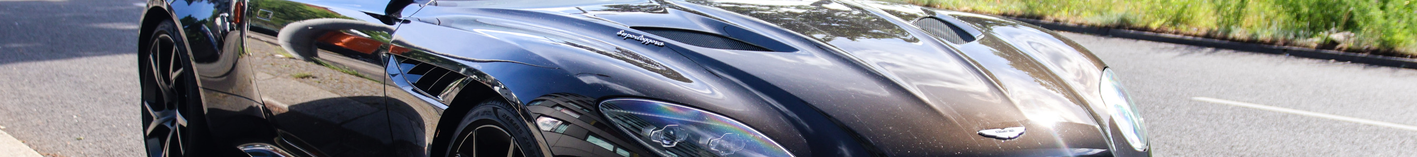 Aston Martin DBS Superleggera