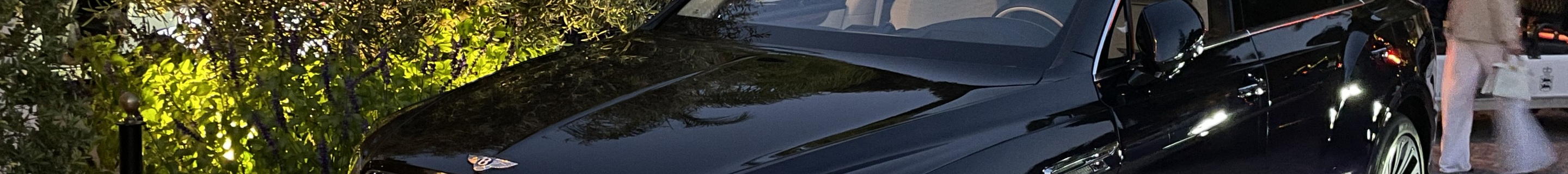 Bentley Bentayga Azure EWB 2024