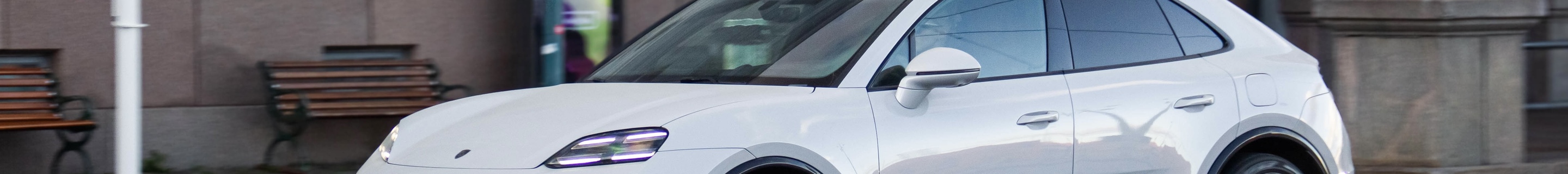 Porsche Macan EV Turbo