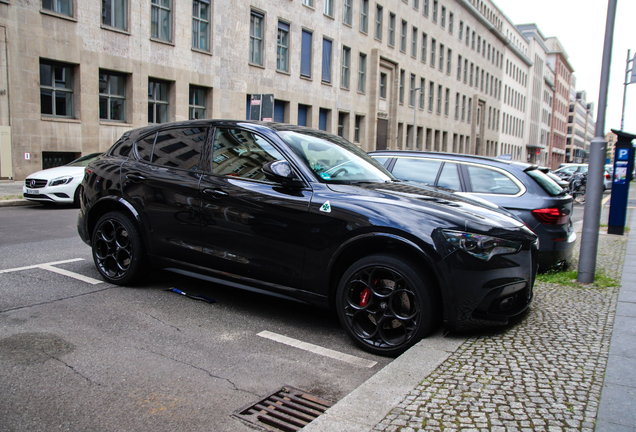 Alfa Romeo Stelvio Quadrifoglio 2023