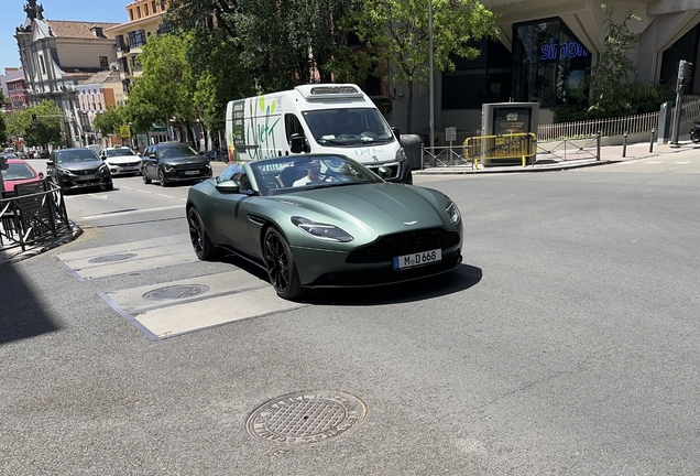 Aston Martin DB11 V8 Volante