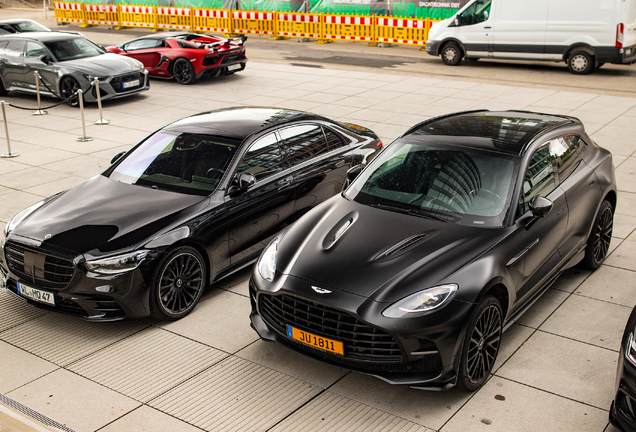 Aston Martin DBX707