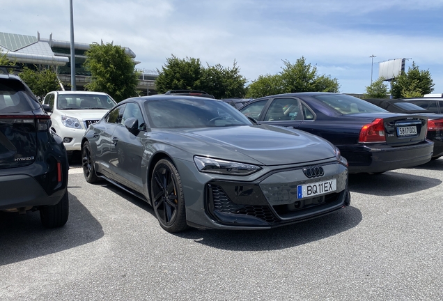 Audi RS E-Tron GT 2025