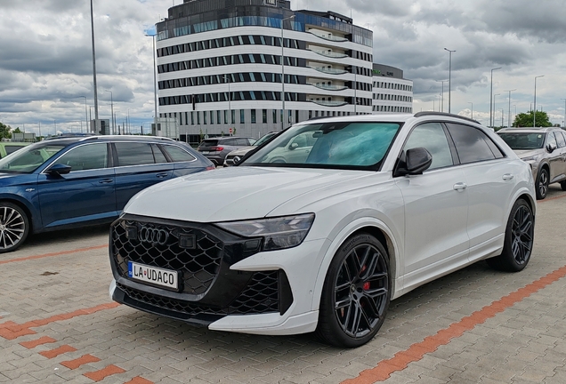 Audi RS Q8 2024