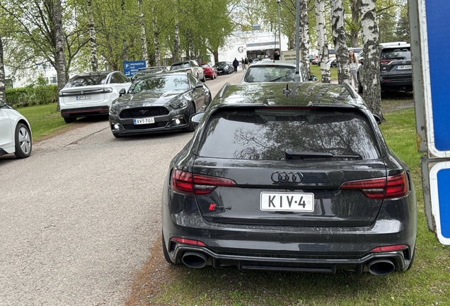 Audi RS4 Avant B9