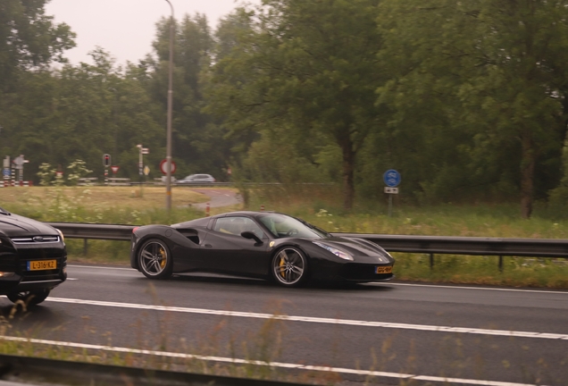 Ferrari 488 Spider