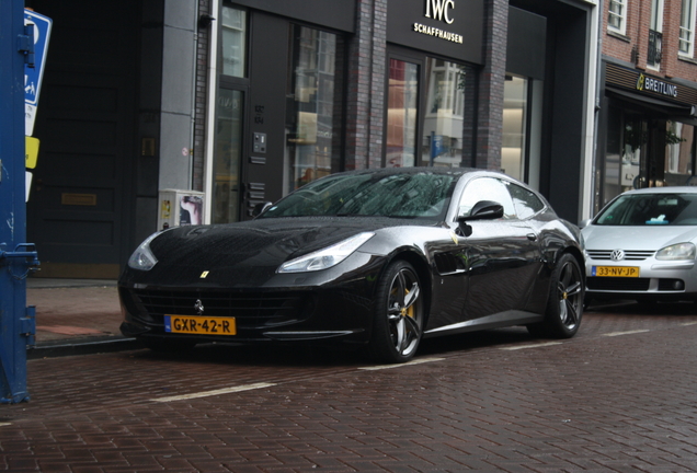 Ferrari GTC4Lusso