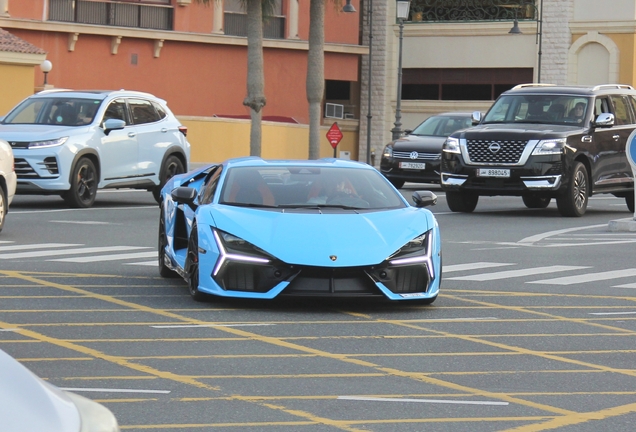 Lamborghini Revuelto