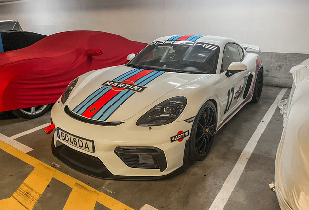 Porsche 718 Cayman GT4