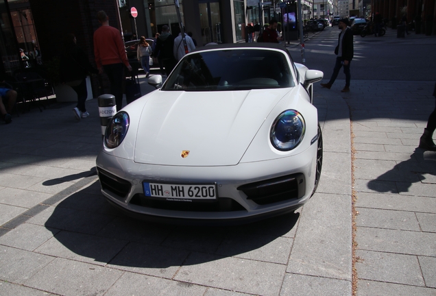 Porsche 992 Carrera 4 GTS Cabriolet