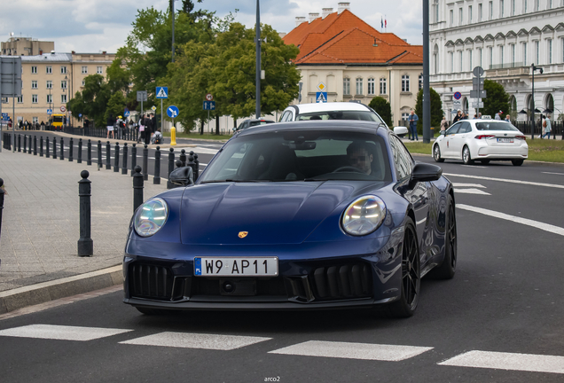 Porsche 992 Carrera 4 GTS MkII