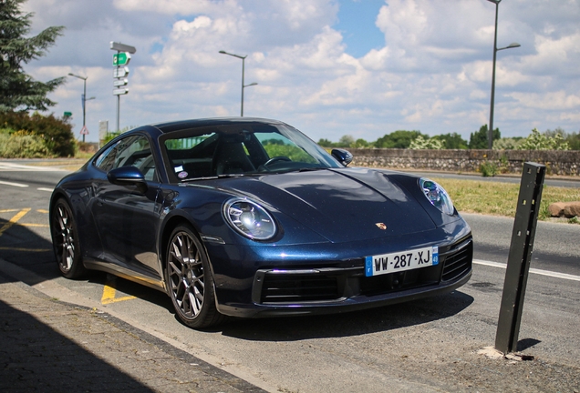Porsche 992 Carrera 4S