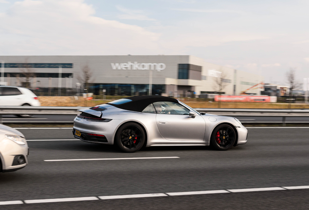 Porsche 992 Carrera 4S Cabriolet