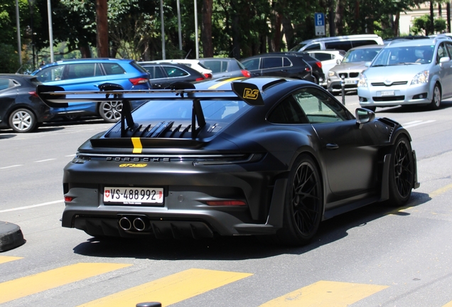 Porsche 992 GT3 RS Weissach Package
