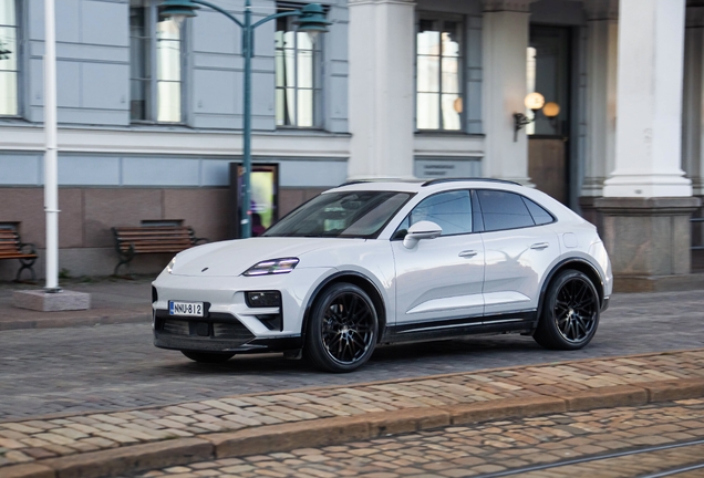 Porsche Macan EV Turbo