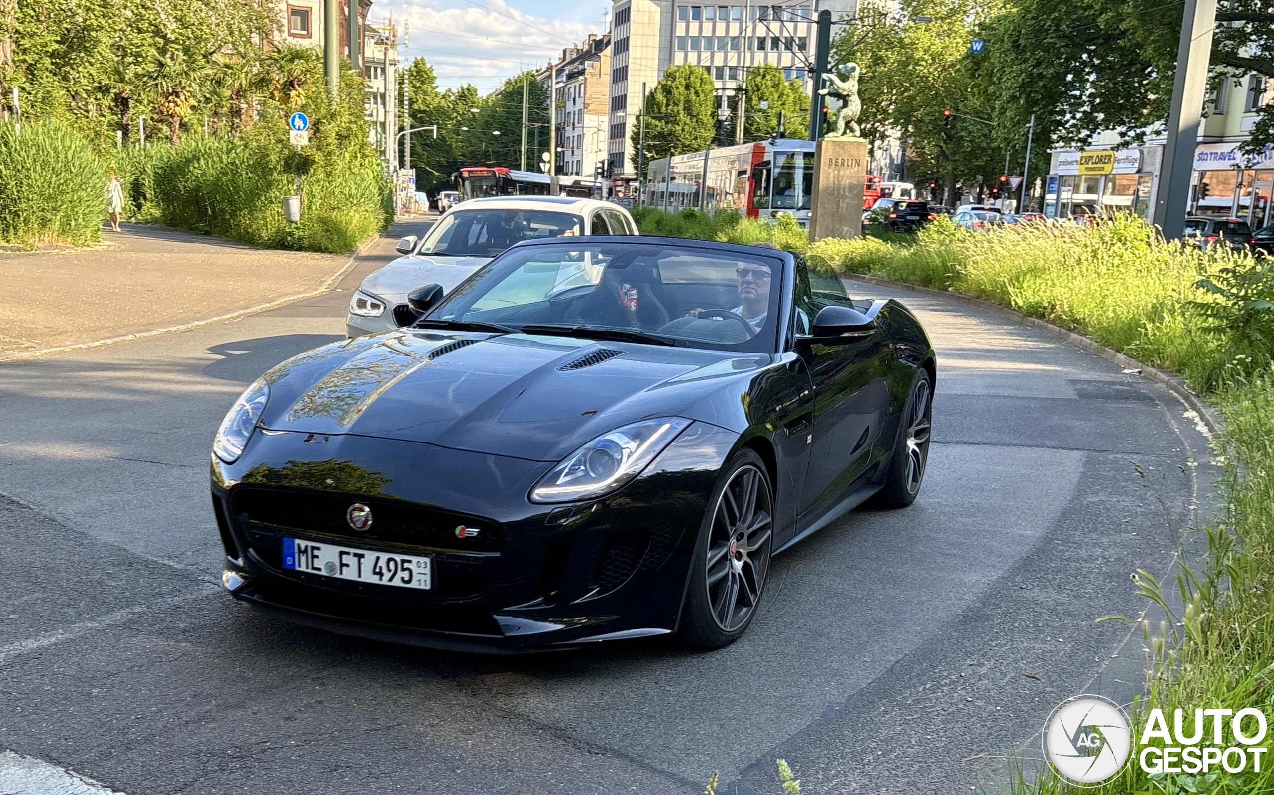 Jaguar F-TYPE S V8 Convertible