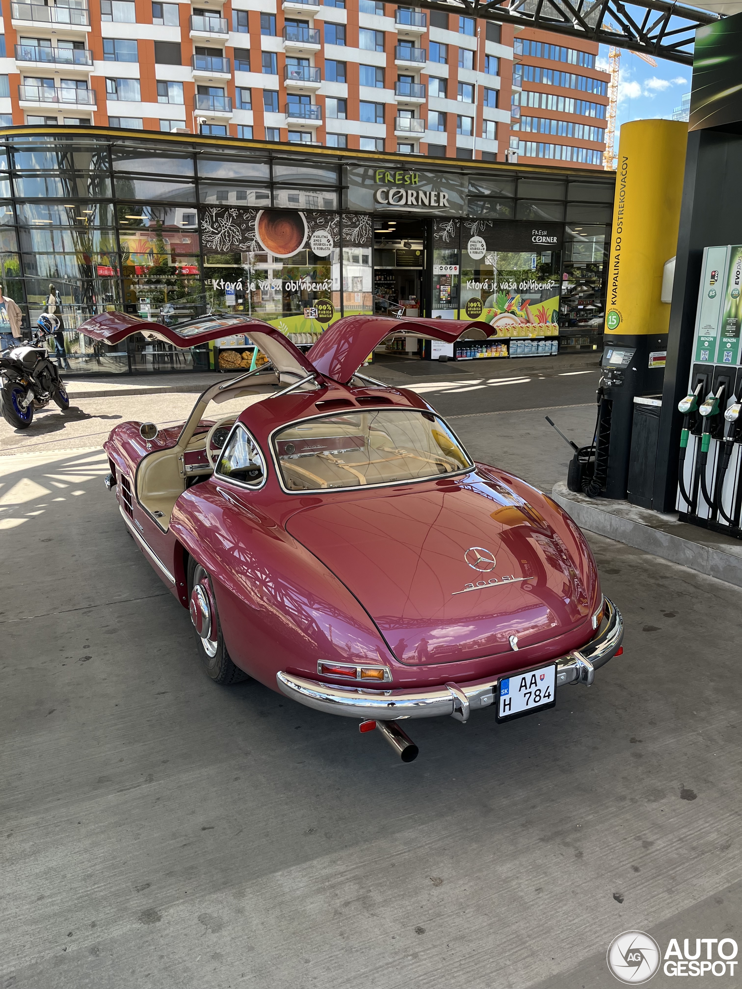 Mercedes-Benz 300SL Gullwing