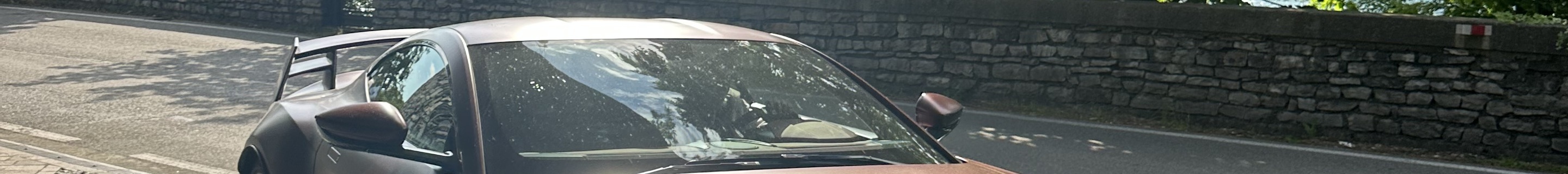 Aston Martin Valiant