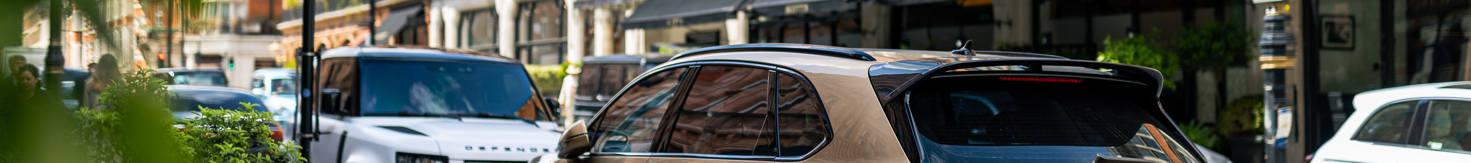 Bentley Bentayga Hybrid 2021