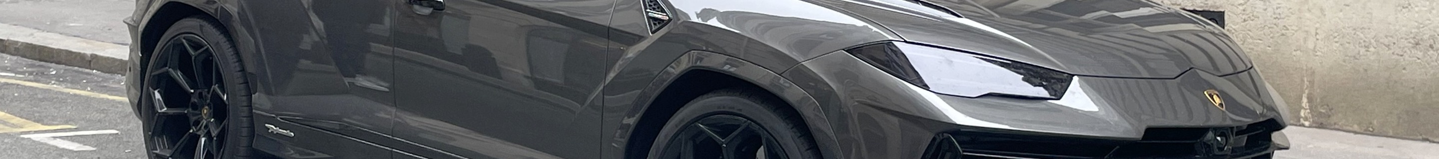 Lamborghini Urus Performante