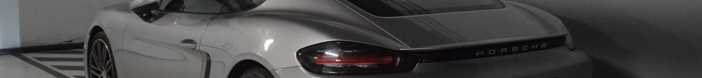 Porsche 718 Cayman S