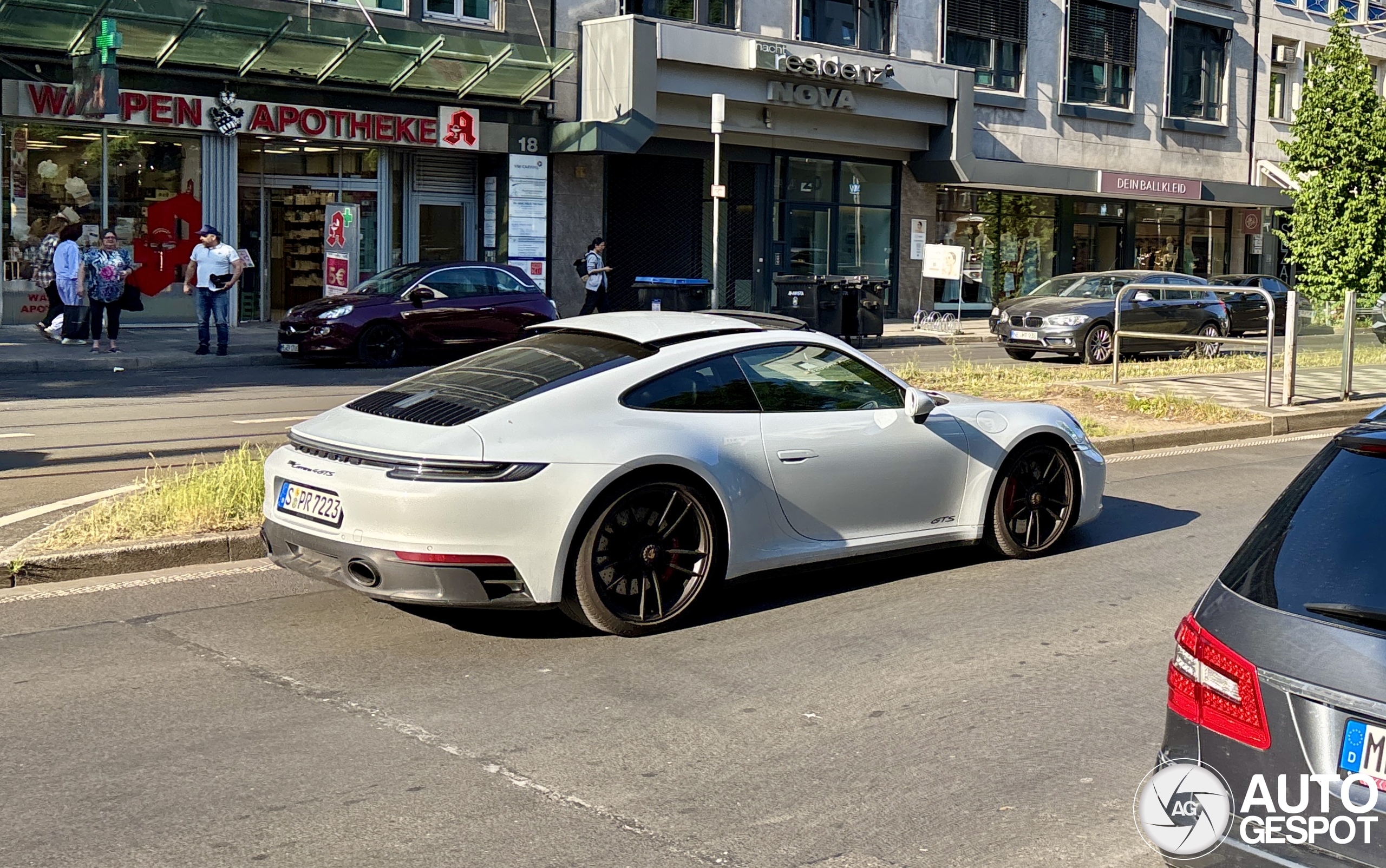 Porsche 992 Carrera 4 GTS MkI