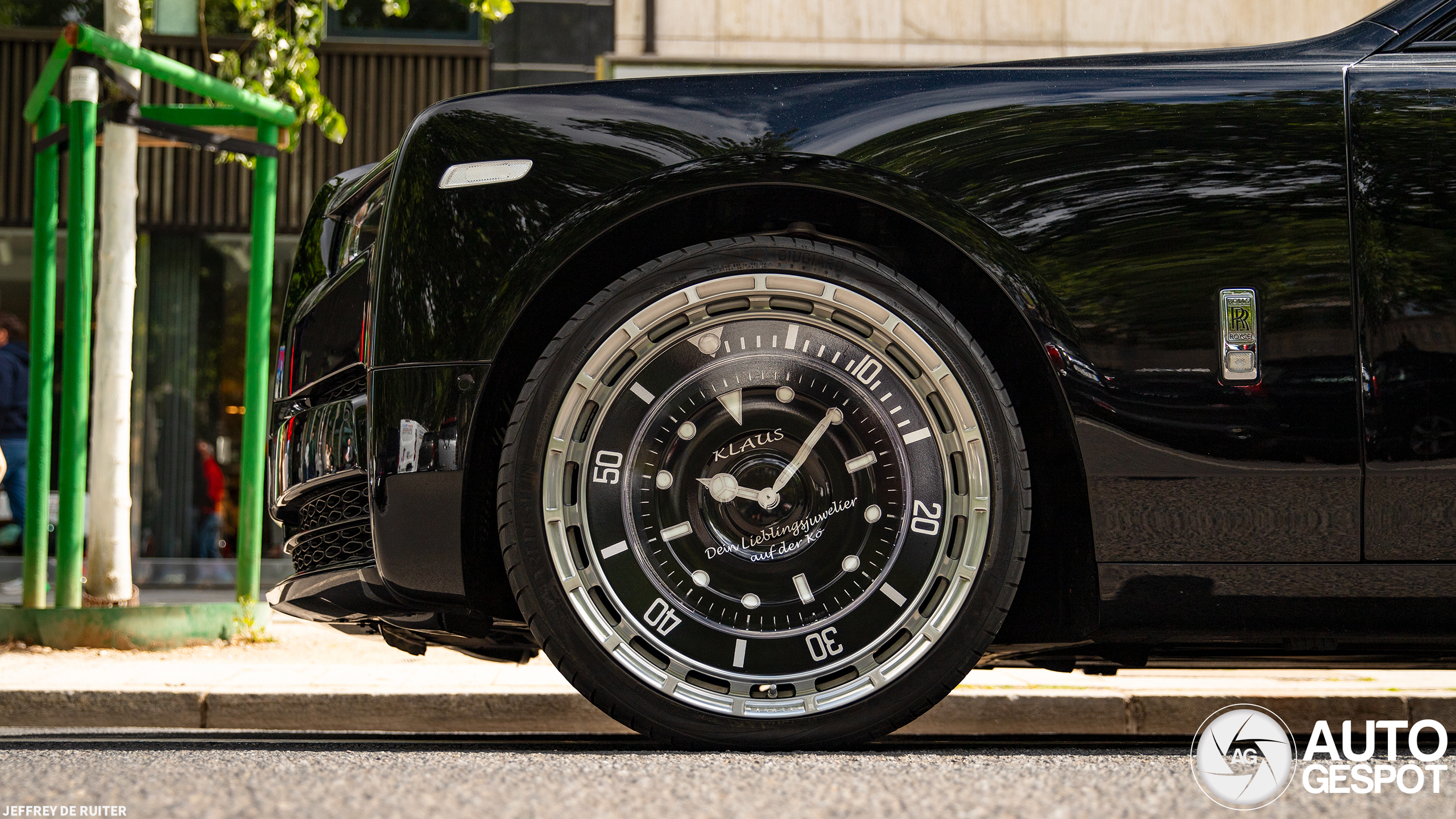 The Phantom VIII Series II with custom Rolex-inspired rims
