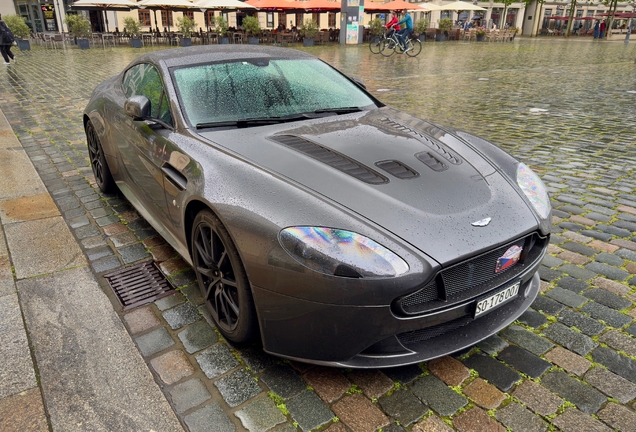 Aston Martin V12 Vantage S