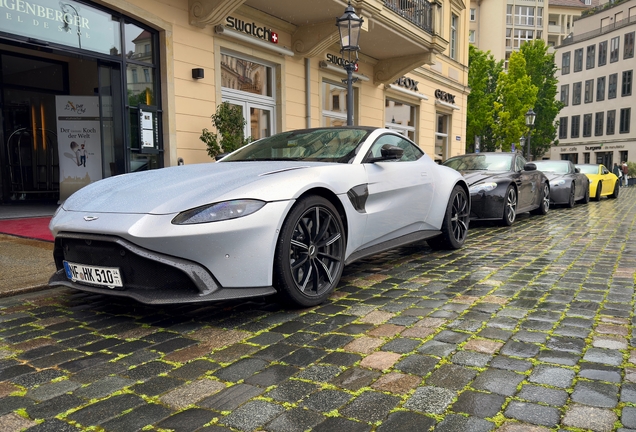 Aston Martin V8 Vantage 2018