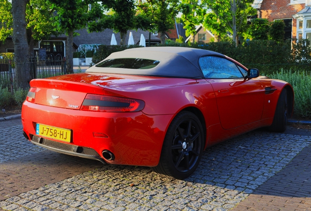 Aston Martin V8 Vantage Roadster