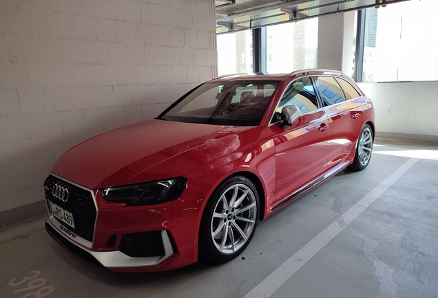 Audi RS4 Avant B9