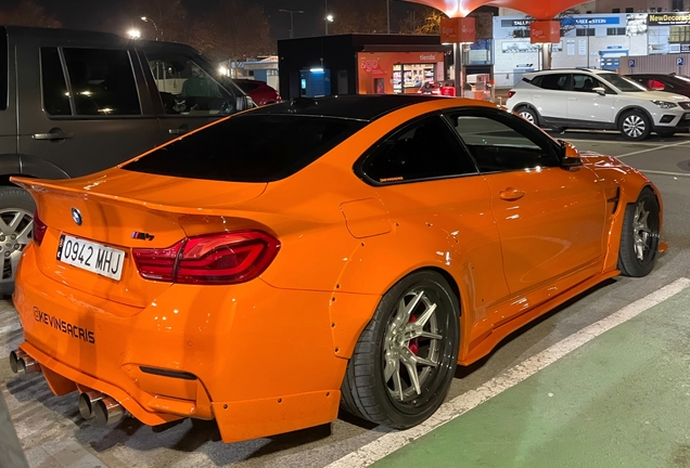 BMW M4 F82 Coupé Liberty Walk Widebody