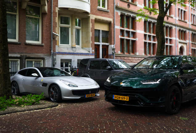 Ferrari GTC4Lusso