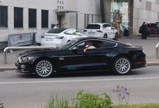 Ford Mustang GT 2015