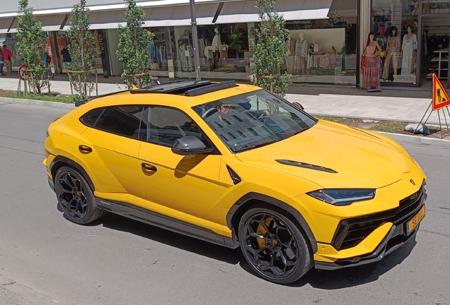 Lamborghini Urus Performante