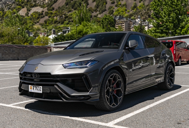 Lamborghini Urus Performante