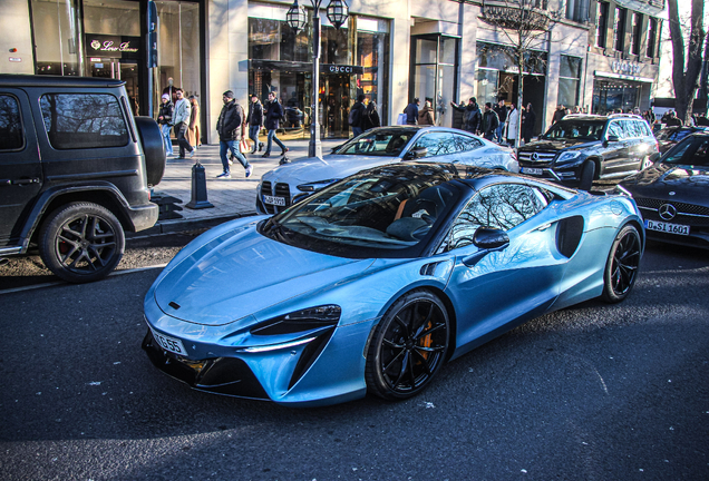 McLaren Artura Spider