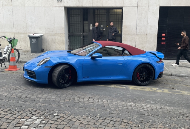 Porsche 992 Carrera 4 GTS Cabriolet
