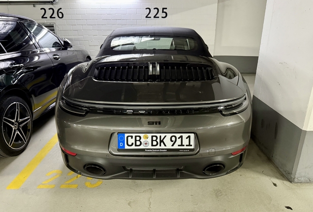 Porsche 992 Carrera 4 GTS Cabriolet
