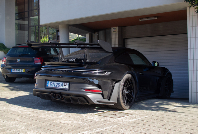 Porsche 992 GT3 RS Weissach Package