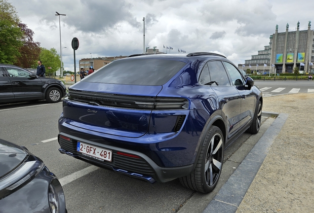 Porsche Macan EV Turbo