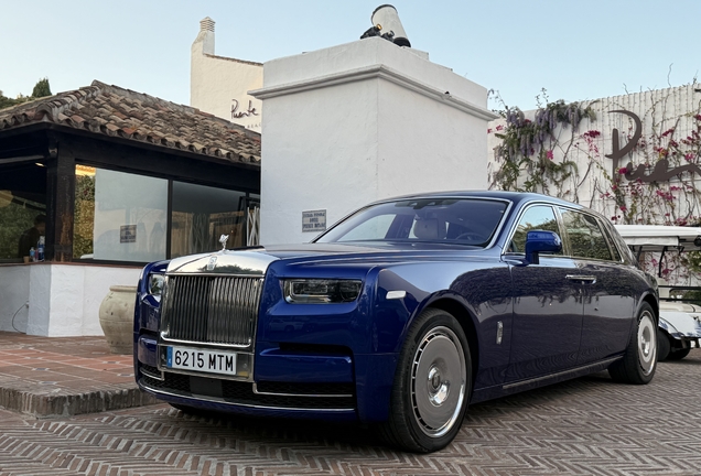 Rolls-Royce Phantom VIII EWB Series II