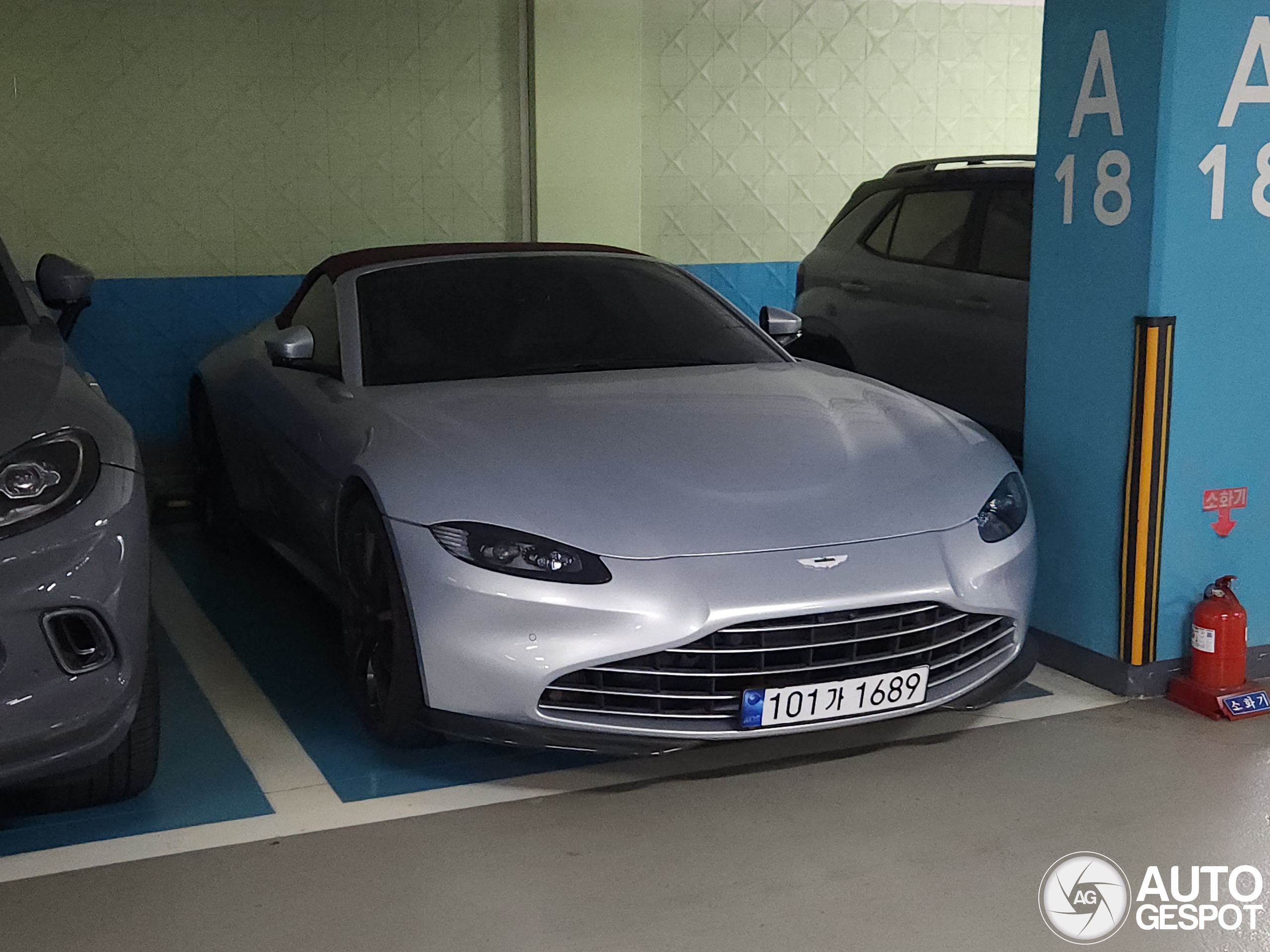 Aston Martin V8 Vantage Roadster 2020