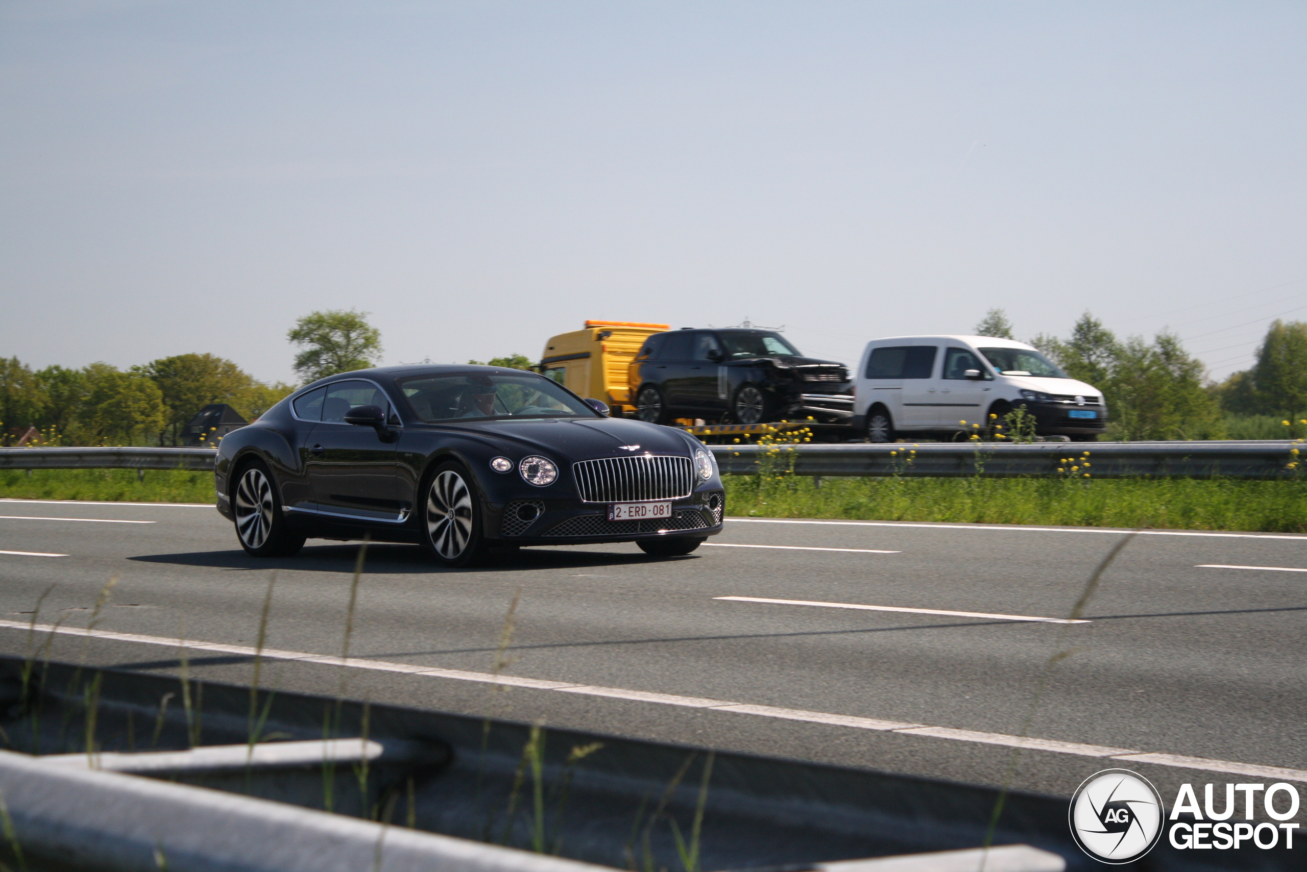 Bentley Continental GT V8 Azure 2024