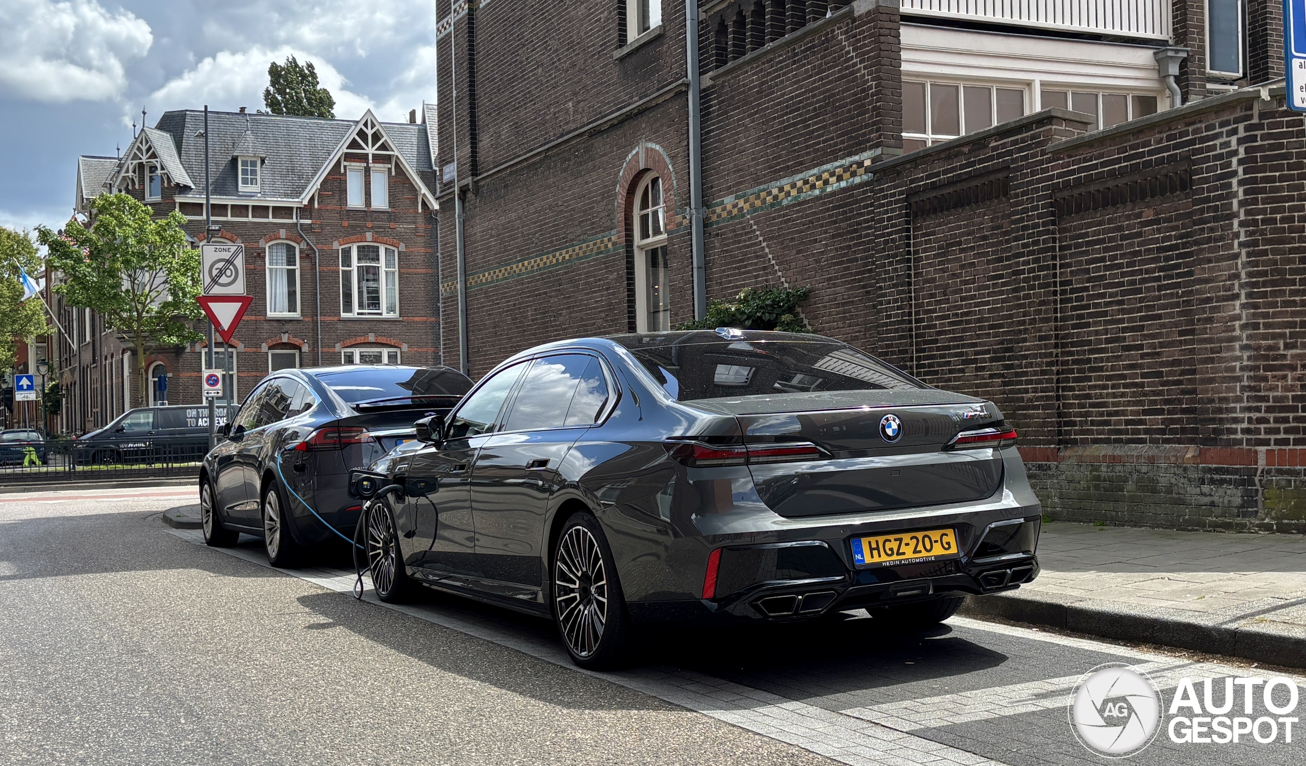 BMW M760e xDrive