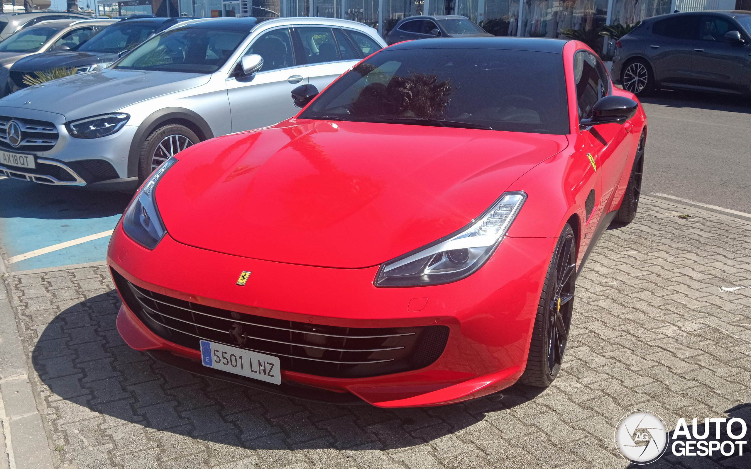 Ferrari GTC4Lusso T